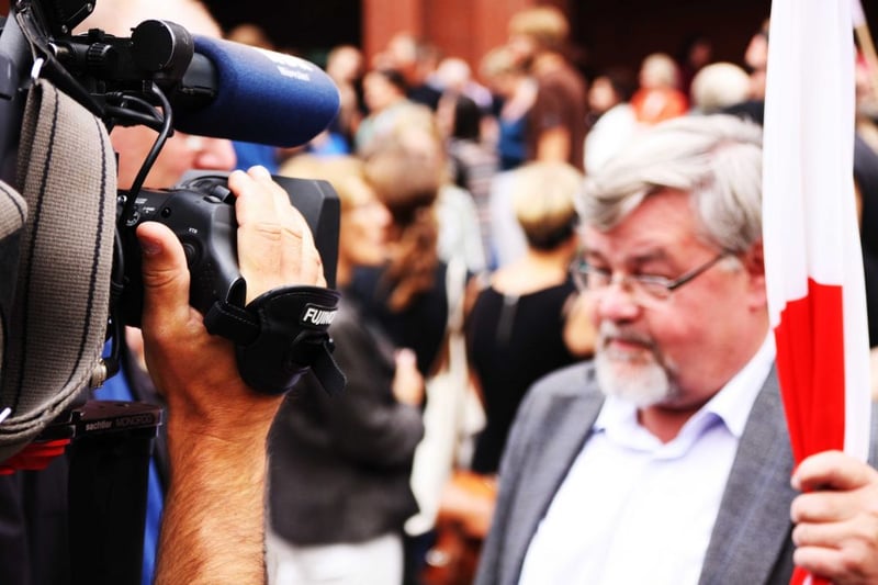 how-to-get-journalists-to-attend-events-1024x683