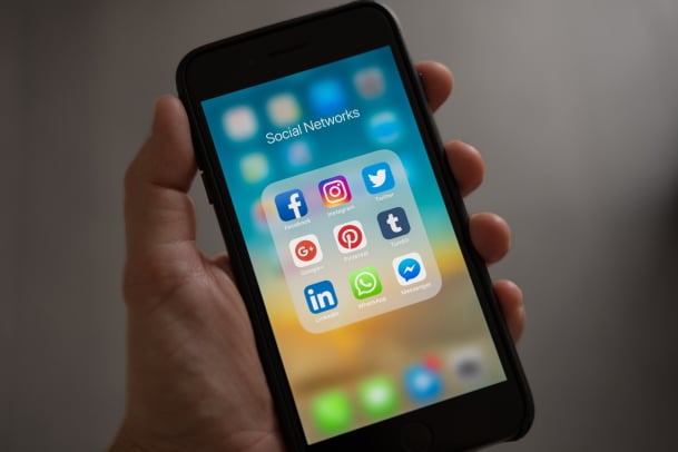 social media for recruiters