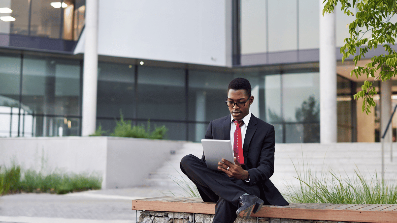 4 creative ways to amplify your news beyond the press release – a new take on CISION’s eBook